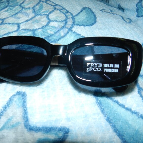 Frye and Co. Sunglasses Black Rectangular Frame UVA/UVB Protection🆕📦⌚🏃🏻💨⚡🚚 - Picture 15 of 16